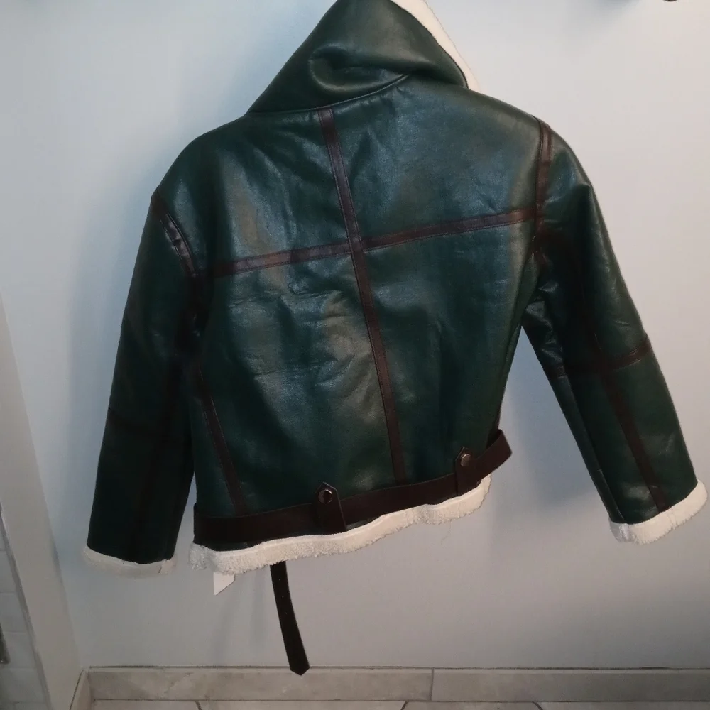 Green jacket - Picture 2 of 2